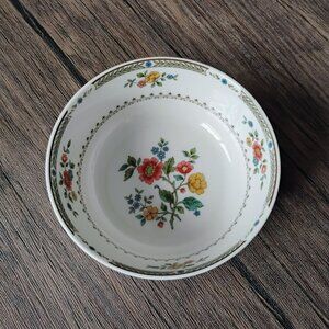 Royal Doulton Kingswood Dessert Bowl 1970s England Floral Bone China Cottagecore